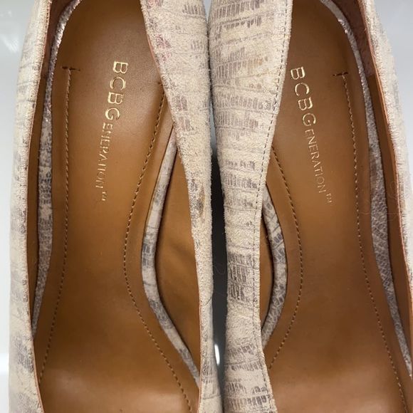 ‎BCBGeneration Peep Toe Wedges 10 - Picture 2 of 7